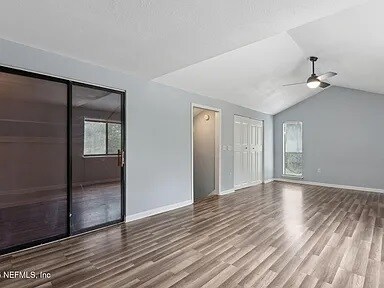 Dormitorio principal superior - 10388 Arrow Bluff Ct