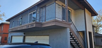 Building Photo - 1656 Summertime Dr