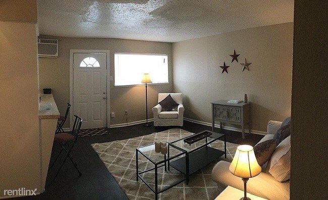 Building Photo - 1 br, 1 bath Apartment - 509 Cruse Drive 5D