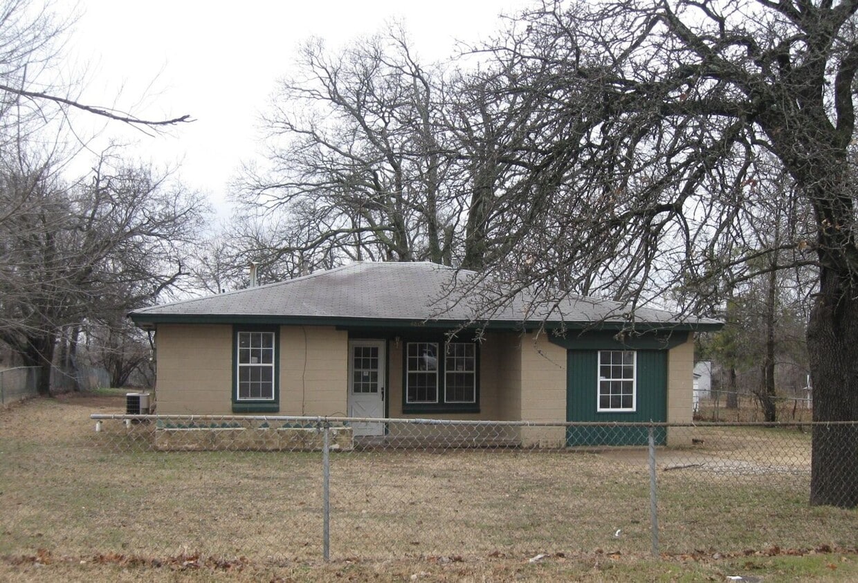 Primary Photo - Move In Ready!!
