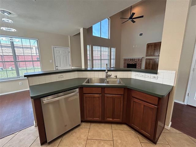 Foto del edificio - 4853 Gloucester Dr