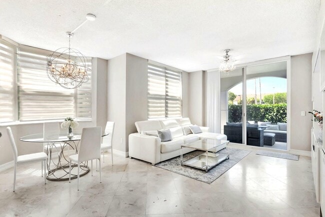 Foto del edificio - 3606 S Ocean Blvd