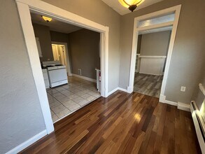 Building Photo - 401 Carothers Ave
