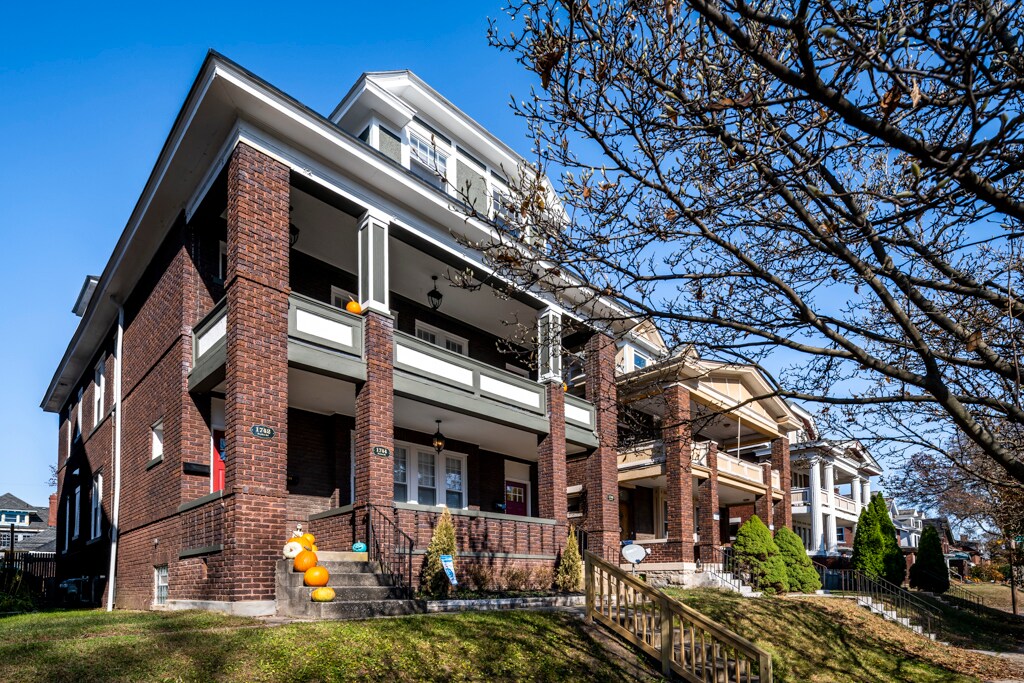 Foto principal - 1744 Bryden Rd