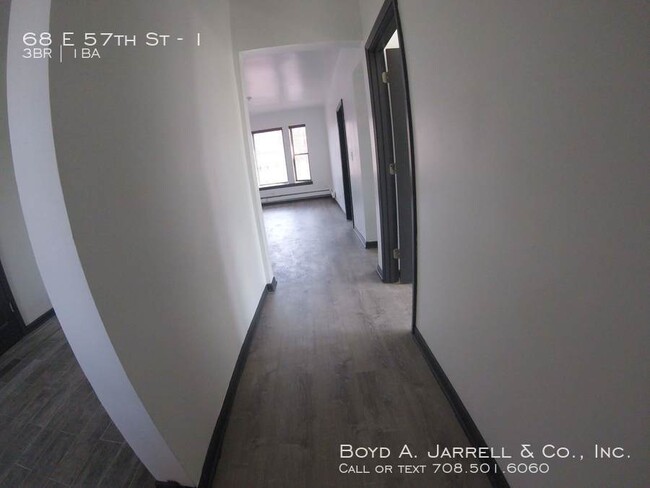 Foto del edificio - 68 E 57th St
