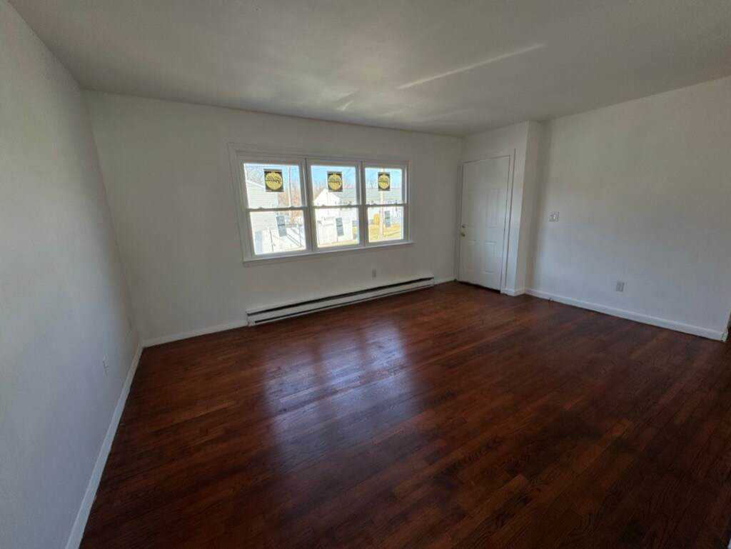 Primary Photo - 120 Canton St