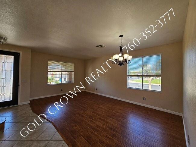 Building Photo - Home for rent in El Centro