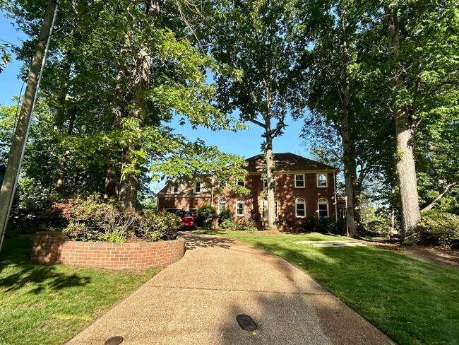 Foto del edificio - 805 De La Fayette Ct