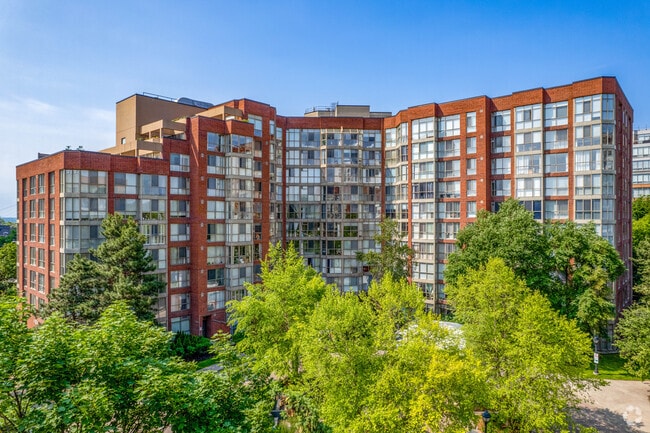 South Kingsway Village