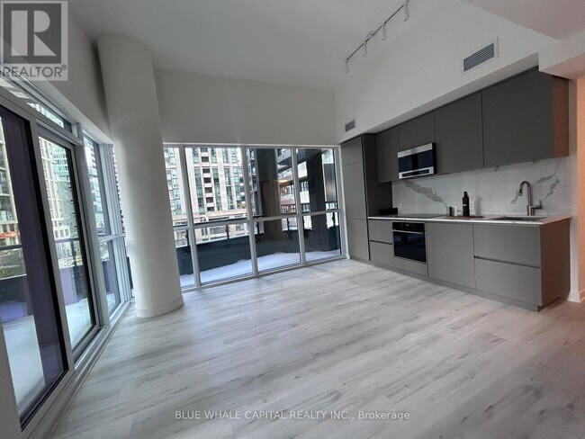 Photo du bâtiment - 110 Broadway Ave