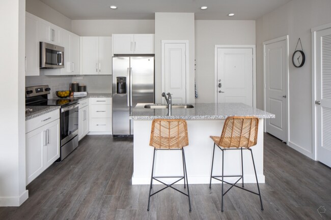 Foto del edificio - 6512 Farm to Market 1960 Rd W