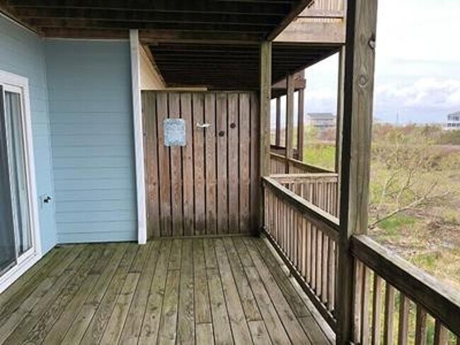 Building Photo - Recent Rate Drop!! This is a Short Term Re...