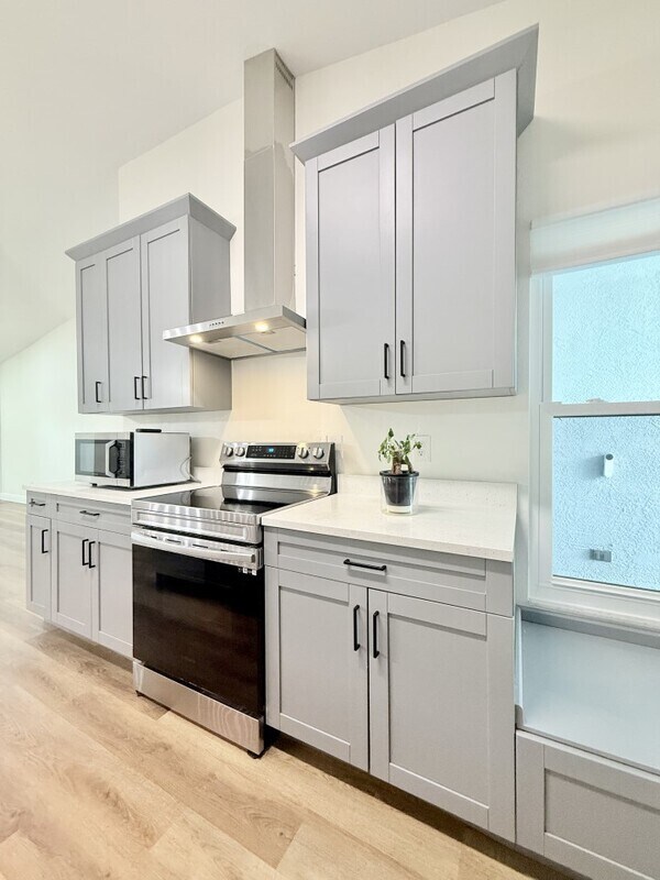 Building Photo - 12129 Buffington Ln