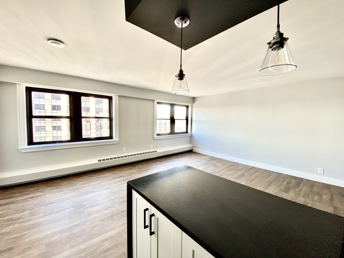 Primary Photo - 1370 St Nicholas Ave