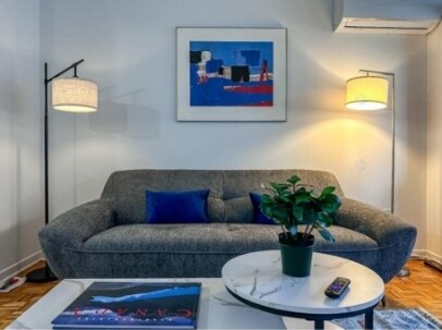 Photo principale - 720 Av. Marin