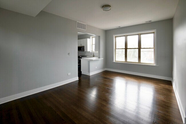 Living and dining room - 2015 N Humboldt Blvd