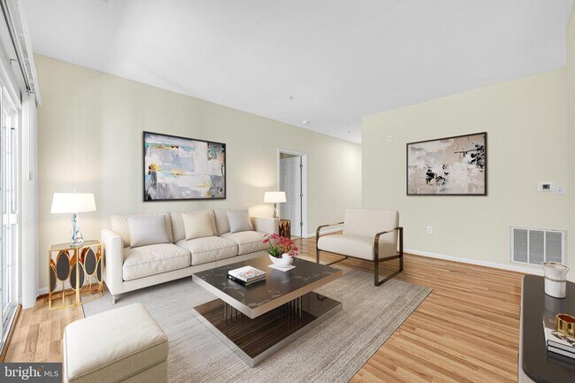 Foto del edificio - 110 Watkins Pond Blvd