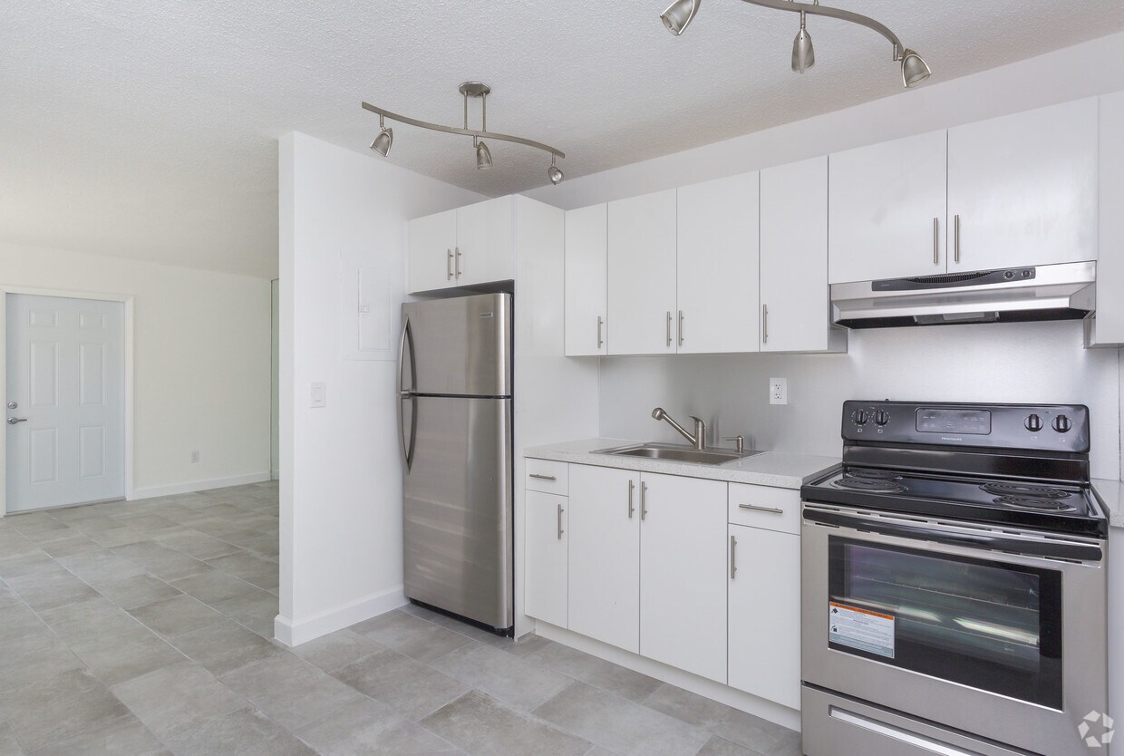 3244 W Trade Ave Apartments Apartments in Coconut Grove, FL