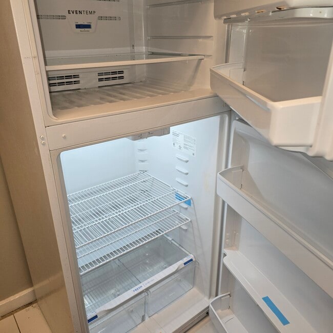 Building Photo - 55-57 West Parkwood Avenue