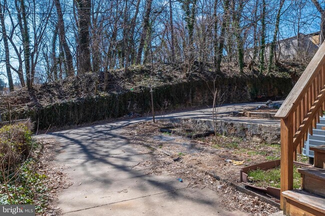 Building Photo - 22 N Belle Grove Rd