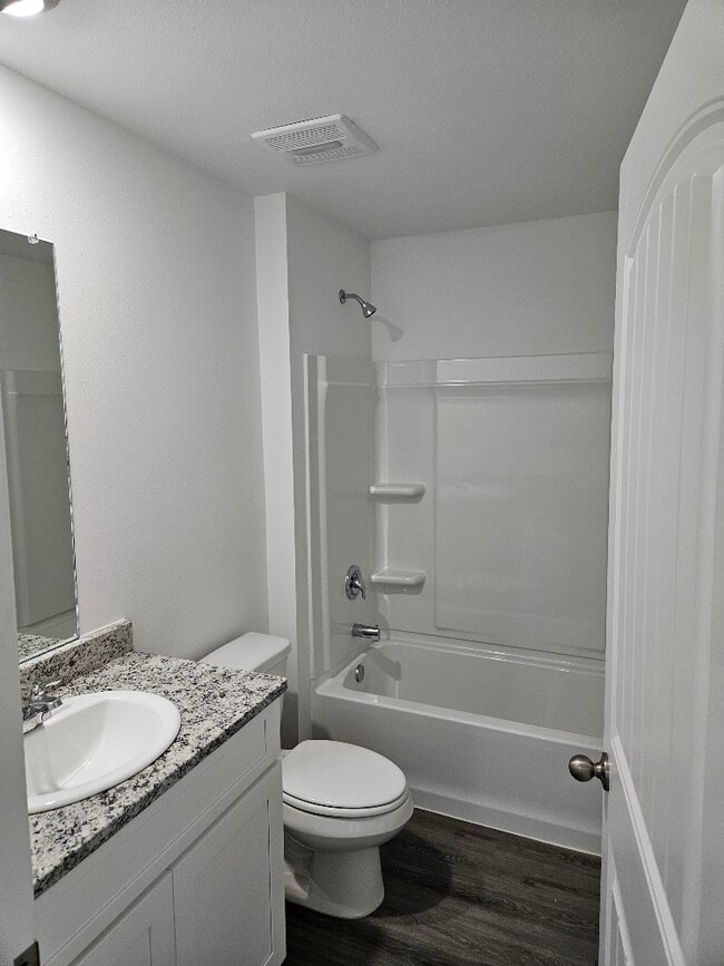 Building Photo - 35434 Grovemont Dr