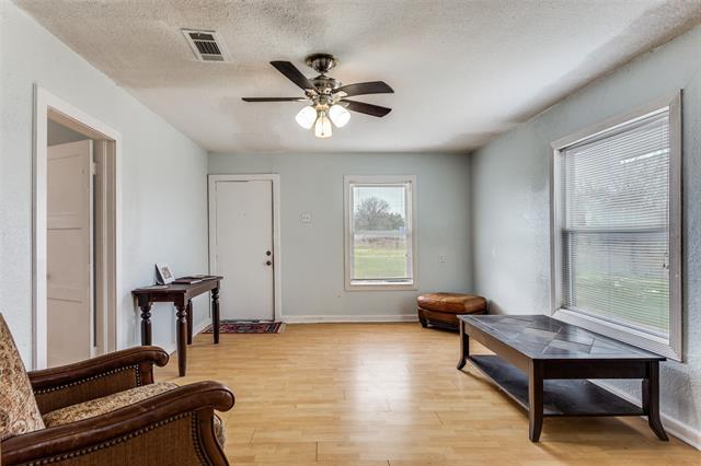 Foto del edificio - 1584 Kelly Rd