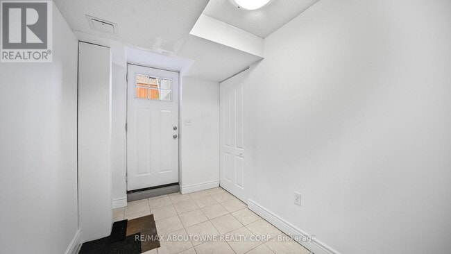 Building Photo - 128 Breton Ave