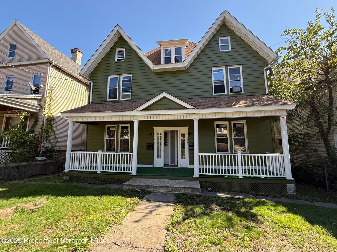 Foto principal - 714-714 N Main Ave