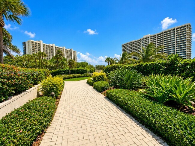 Foto del edificio - 4101 N Ocean Blvd
