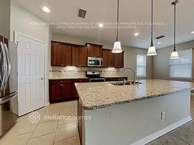 Building Photo - 2235 Landside Dr