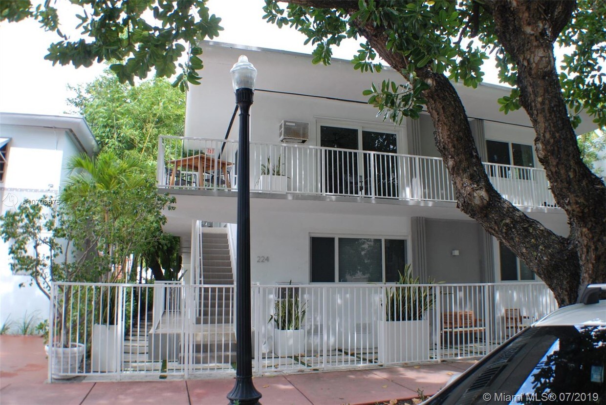 Primary Photo - 224 Meridian Ave
