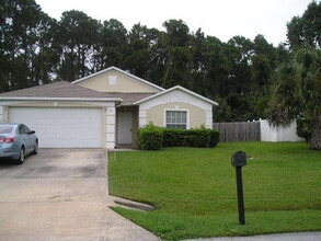Building Photo - 19 Pilgrim Dr