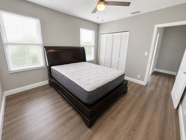 Primary Bedroom - 1818 Meadow Ct