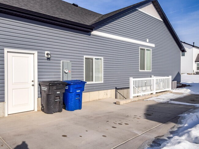 Building Photo - 362 North 600 West