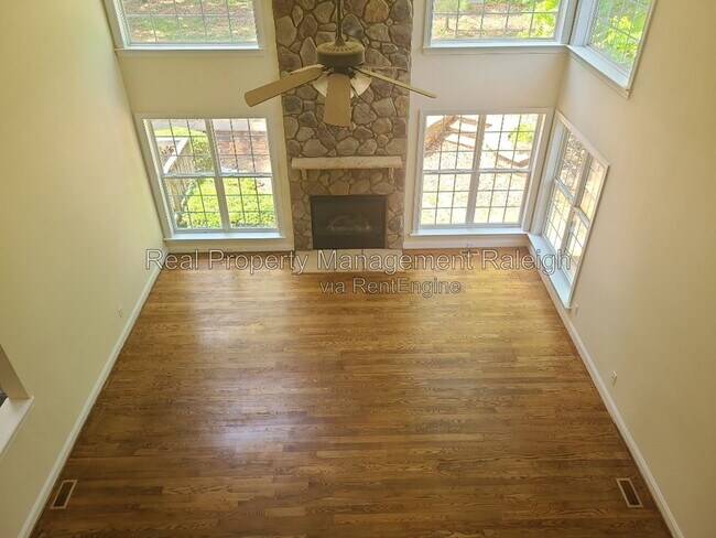 Foto del edificio - 7801 Kensington Manor Ln