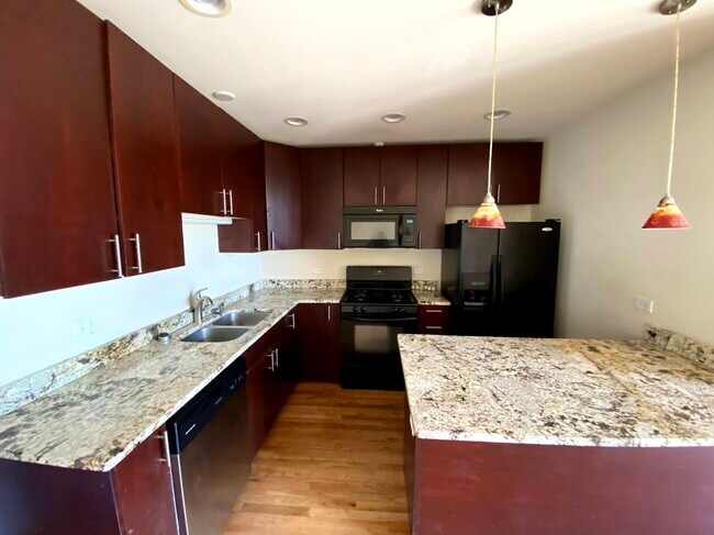 Foto del edificio - 3342 W 19th St