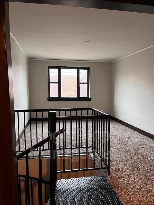 Building Photo - 804 N 33rd St