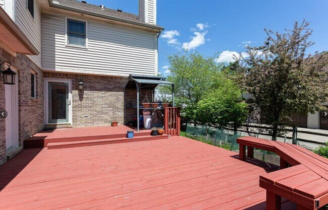 Foto del edificio - 44741 Cherry Hill Rd