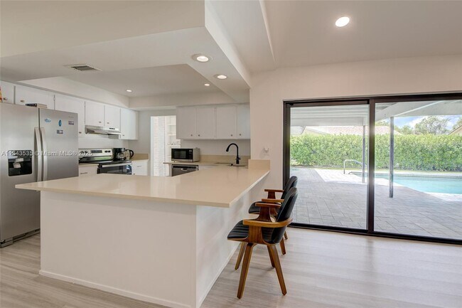 Foto del edificio - 21553 Chipmunk Ln