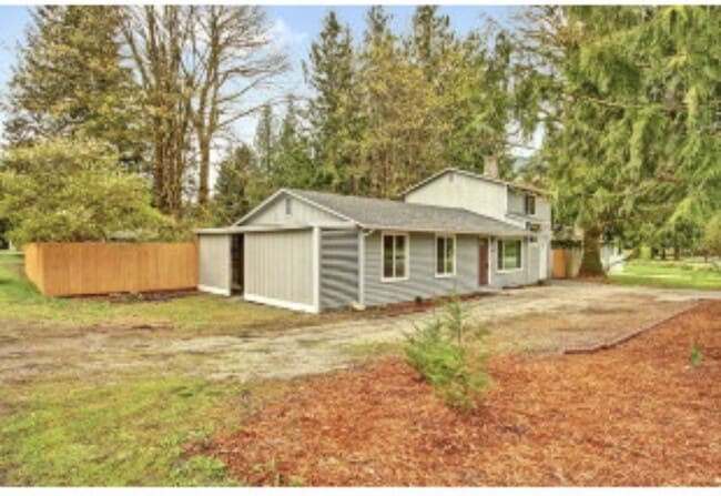 Building Photo - 44309 SE 146th St Building Photo - 44309 SE 146th St