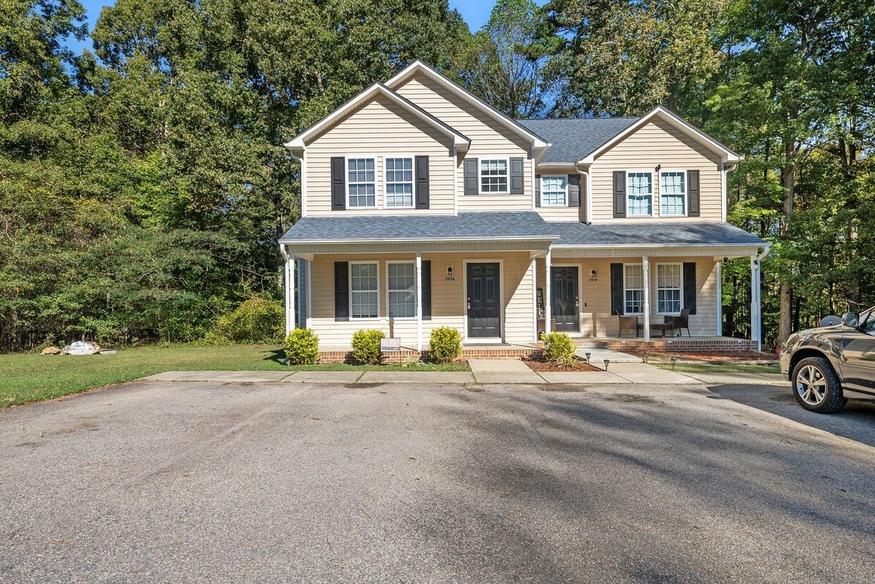 Foto principal - 205 Tonylee Ct