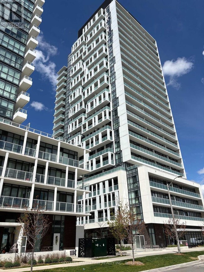 Building Photo - 188 Fairview Mall Dr