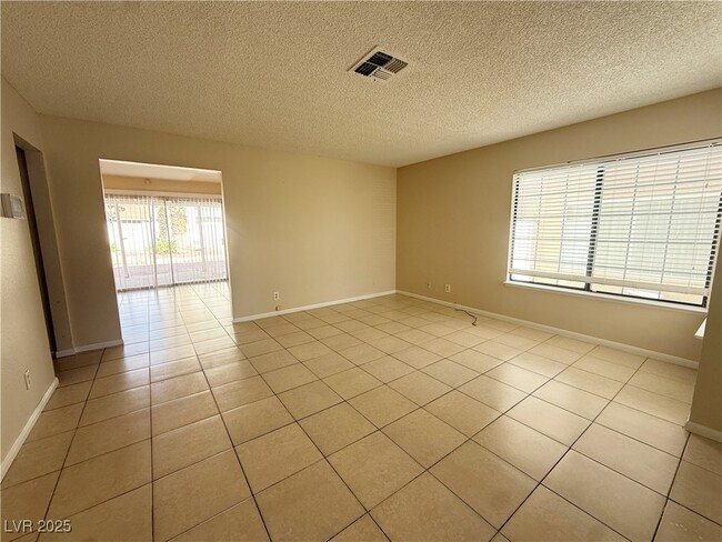 Foto del edificio - 6568 Gazelle Dr