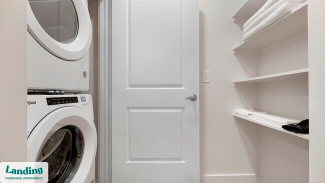 Foto del edificio - 6311 S 1st St