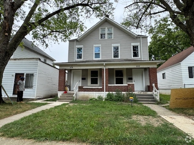 Building Photo - 219 Clarendon Ave