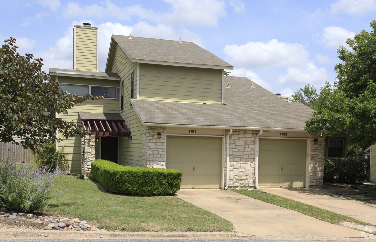 Foto del edificio - Sweetbriar Two Garden Homes