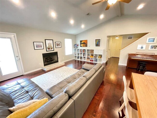 Foto del edificio - 4704 Callisto Terrace