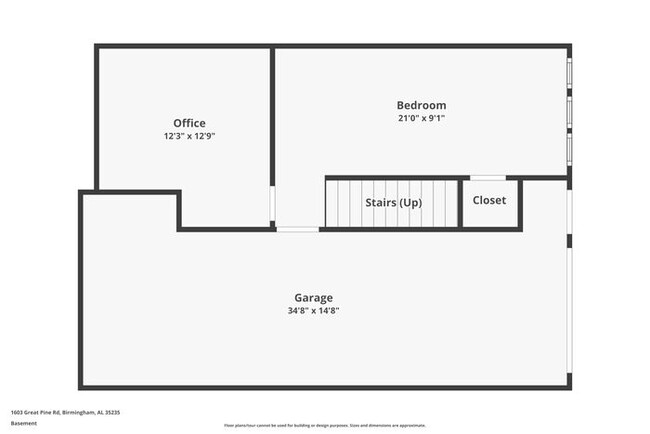Building Photo - Spacious Home
