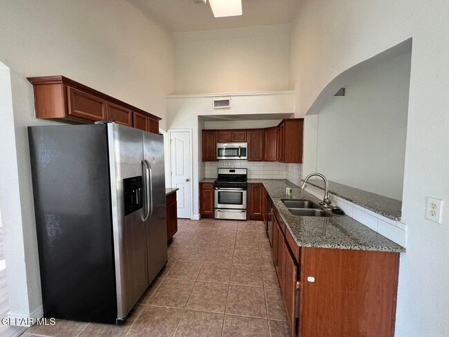 Building Photo - 757 Desert Star Dr