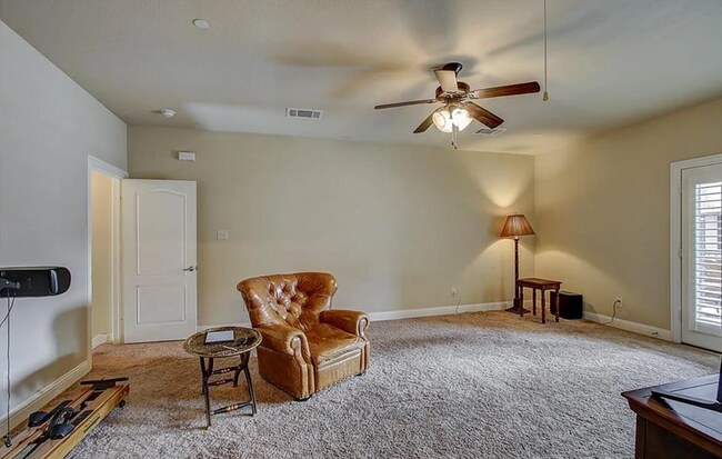 Foto del edificio - 4252 Charles Rd